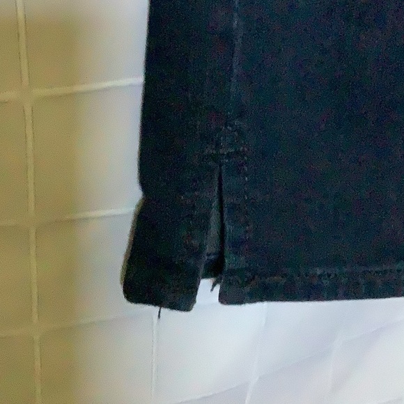 Spanx Size 28 Denim Capris - Picture 4 of 4